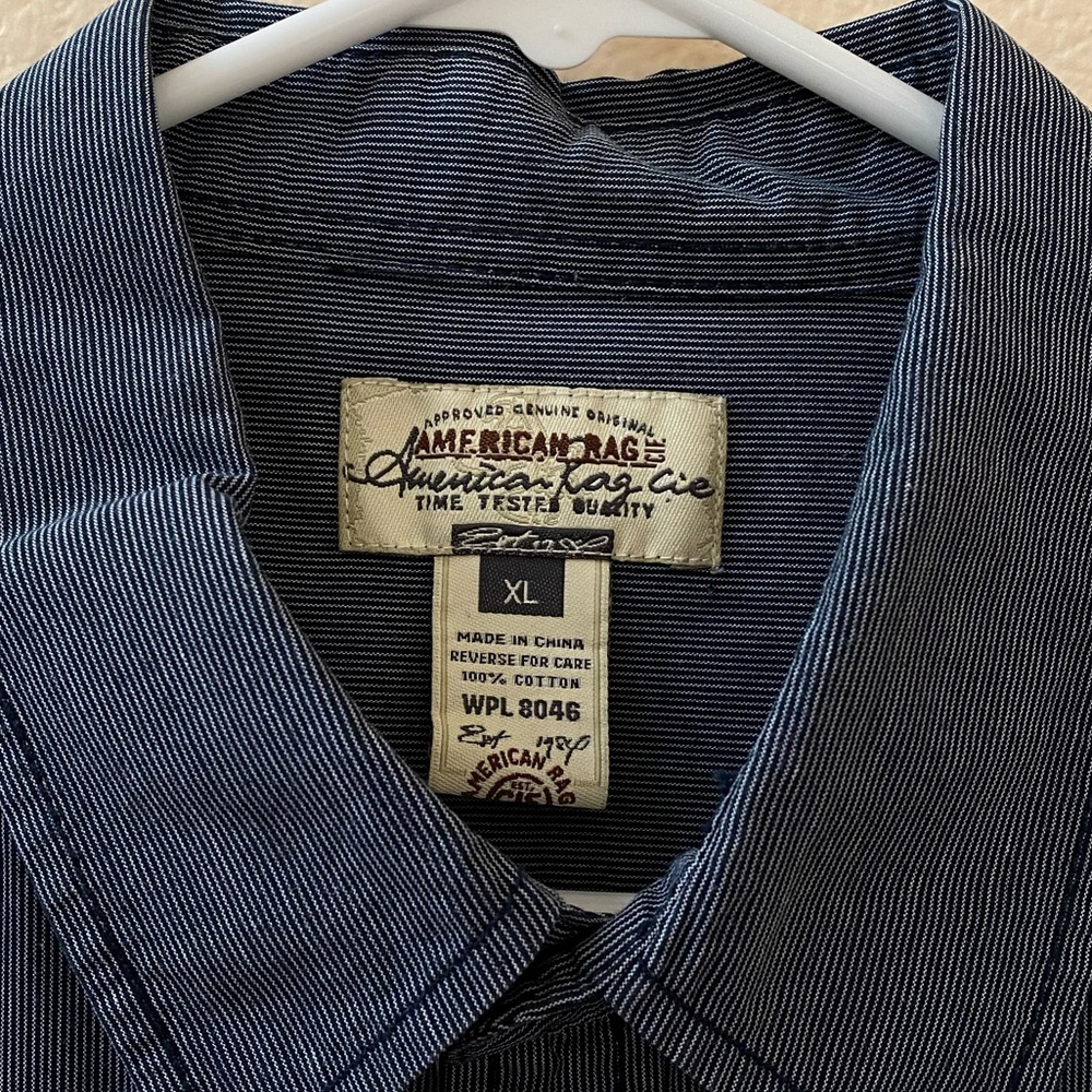 VINTAGE American Rag Small-Stripe Button-Up - Picture 3 of 4